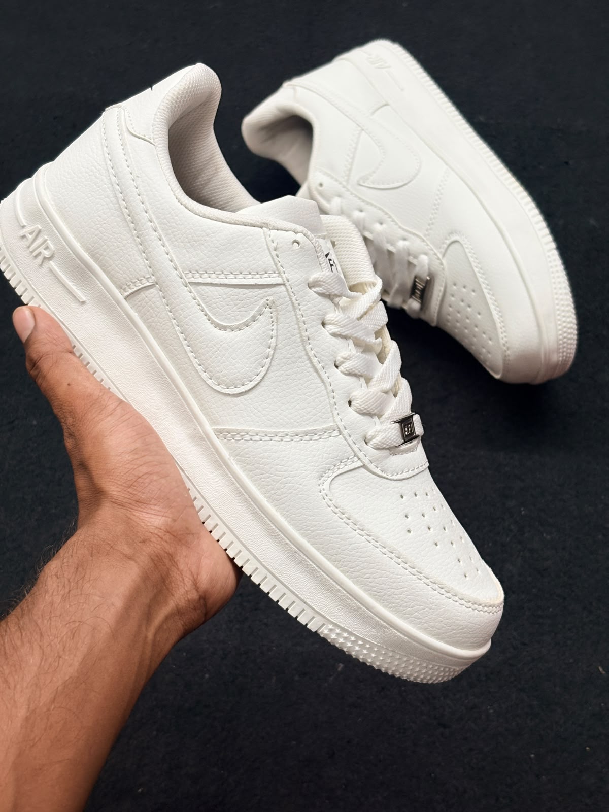 Men's Trendy Lifestyle Sneakers - Off-White with Pastel Accents